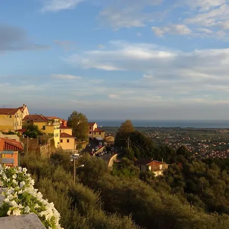 بيت للعطل Il Loft Di Castelnuovo
