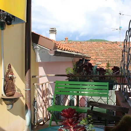 Il Loft Di Castelnuovo كاستيلنوفو ماغرا