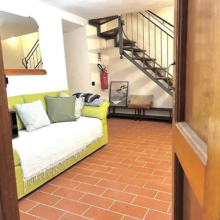 بيت للعطل Il Loft Di Castelnuovo كاستيلنوفو ماغرا